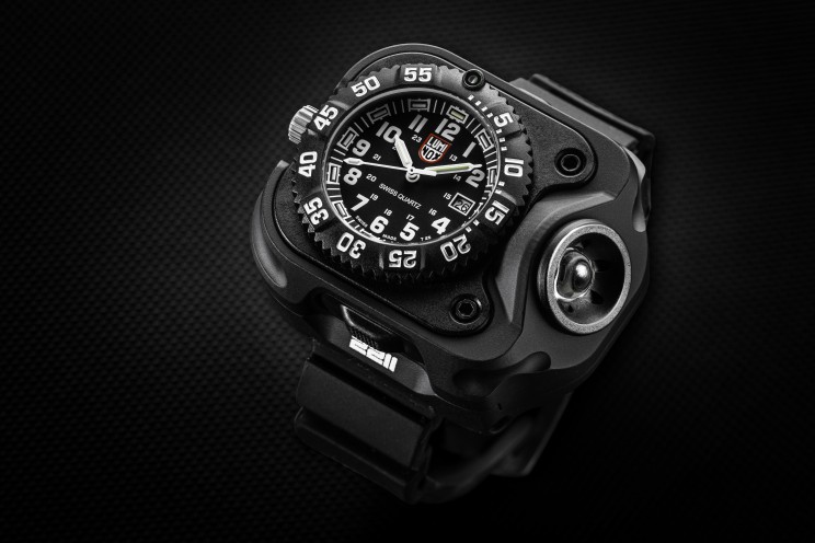 Luminox Surefire 2211 is a tactical wristlight watch. 1